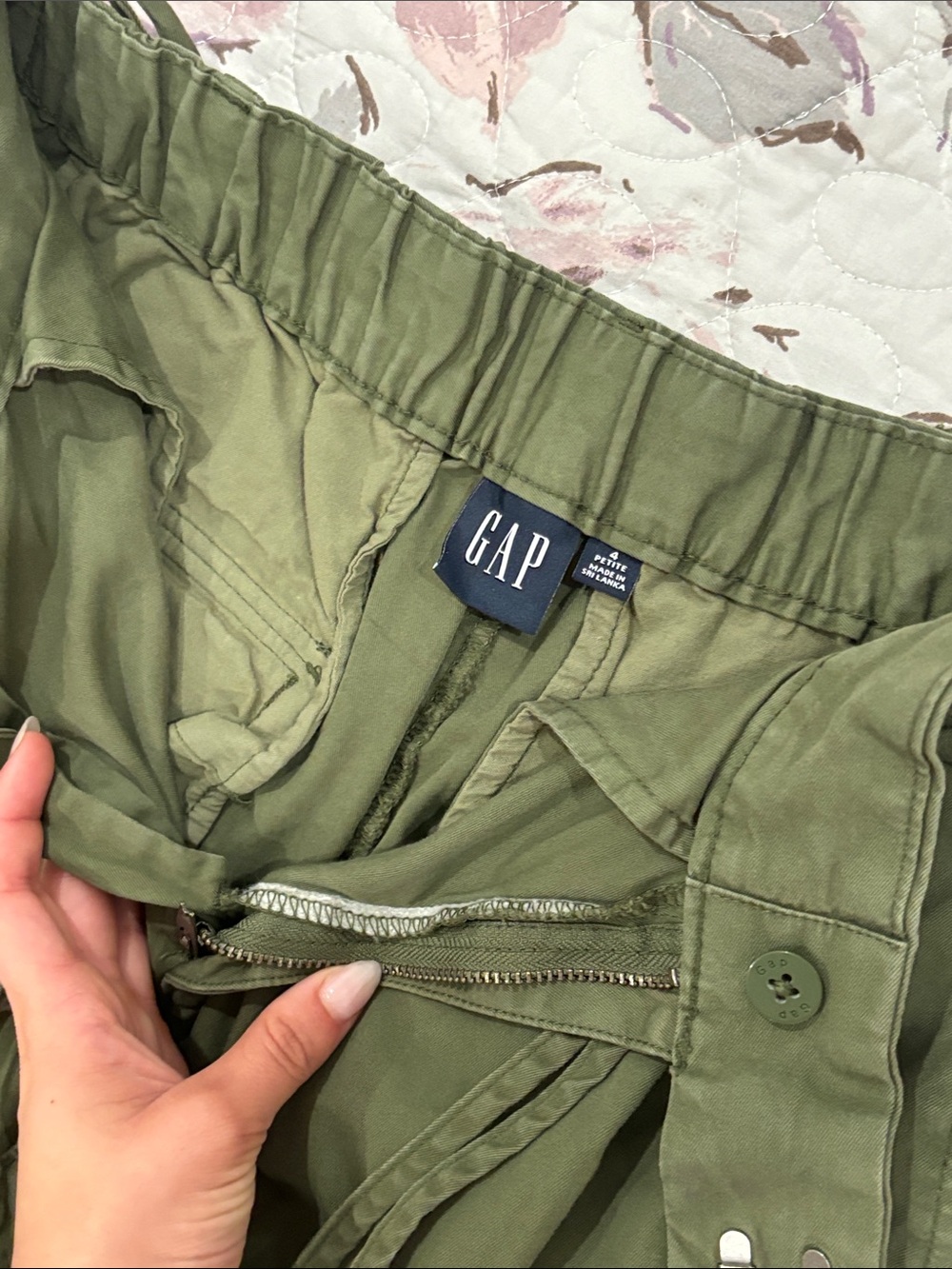 Two Olive Green Cargo & Wide-Leg Pants - Casual Utility Styles - Picture 6 of 7